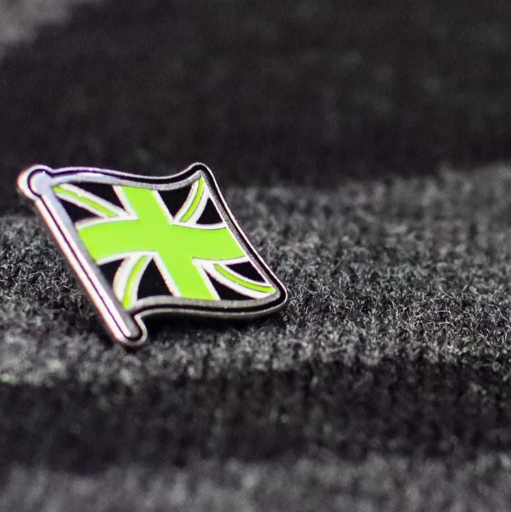 FOREST GREEN ROVERS FLAG PIN BADGE