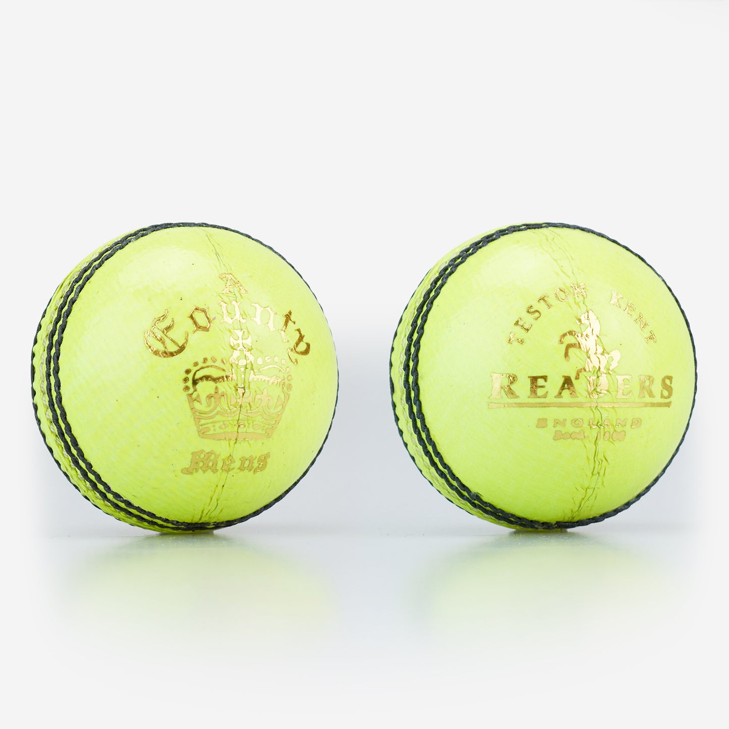 READERS COUNTY CROWN CRICKET BALL
