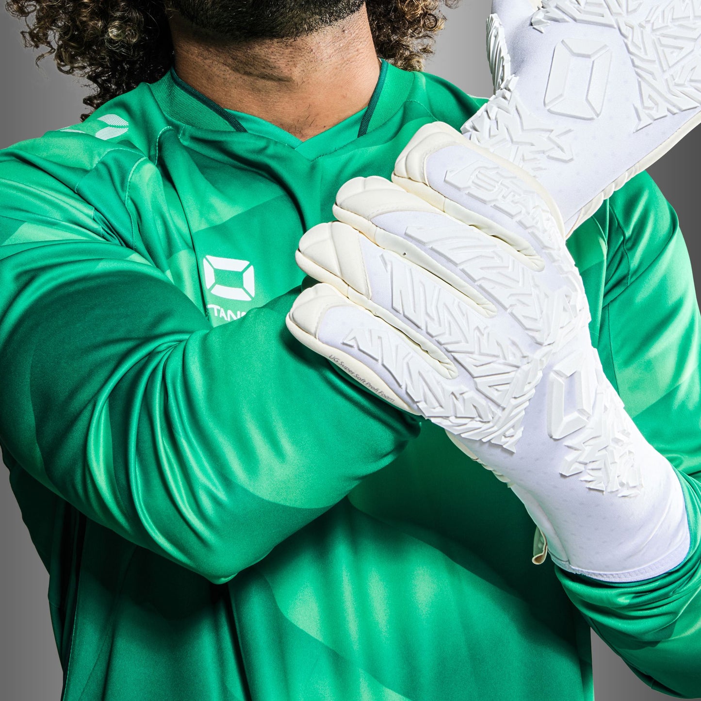 CLANFIELD FC VIK GOALKEEPER SET JNR