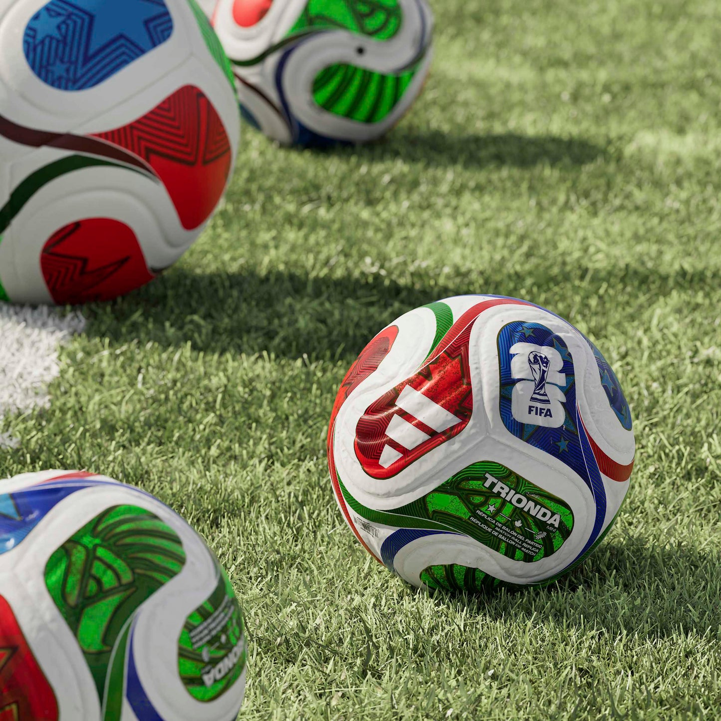 ADIDAS FIFA WORLD CUP 2026 TRIONDA MINI BALL