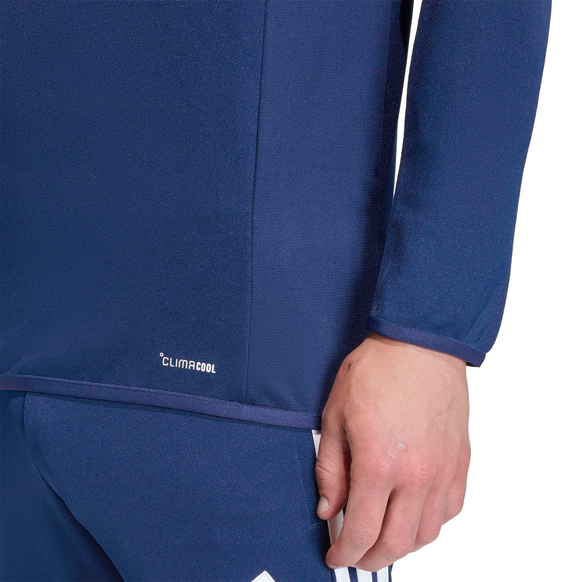 CLANFIELD FC TIRO 26 LEAGUE PLAYERS 1/4 ZIP TOP - SNR
