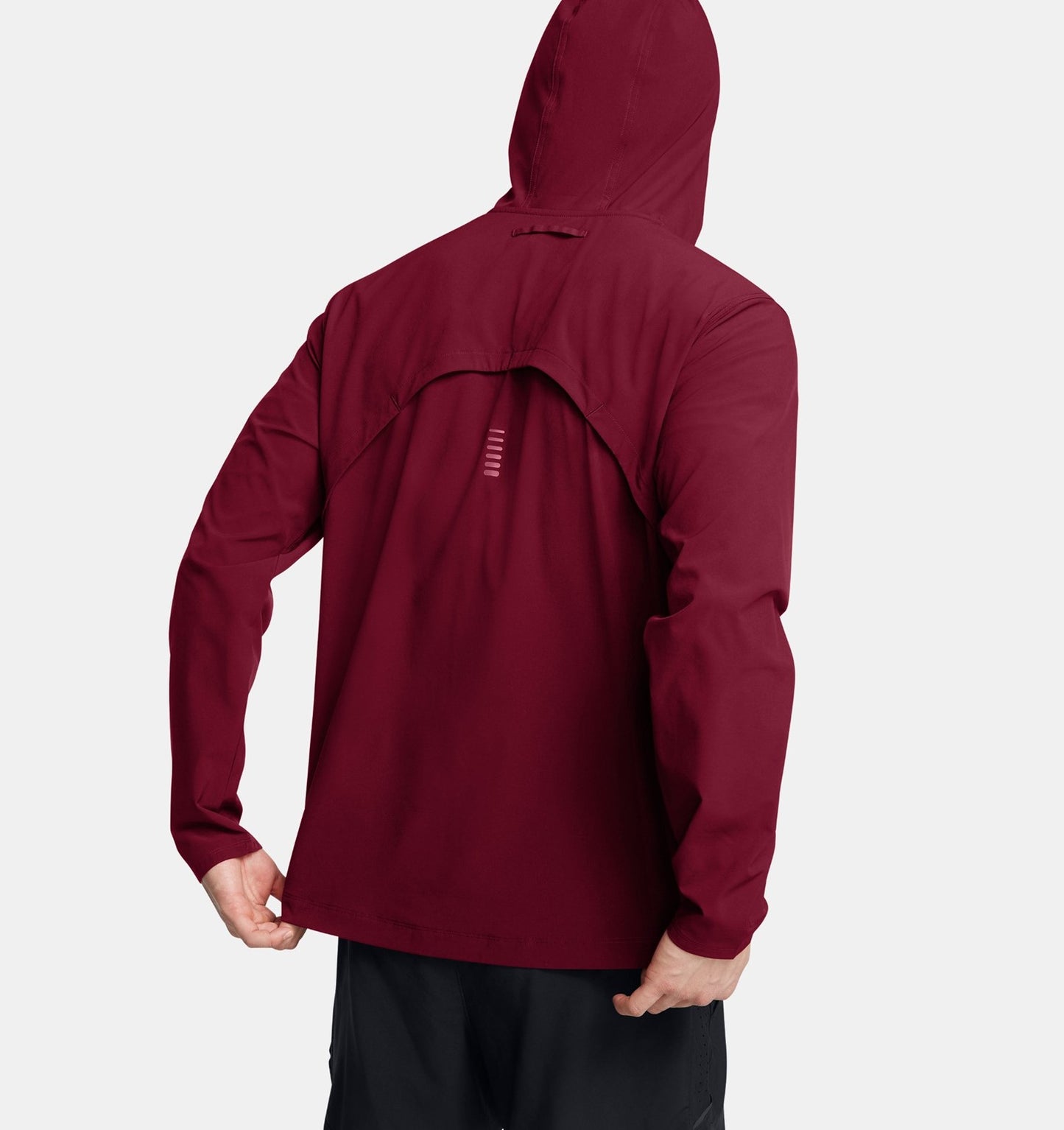 UNDER ARMOUR MENS OUTRUN THE STORM JACKET