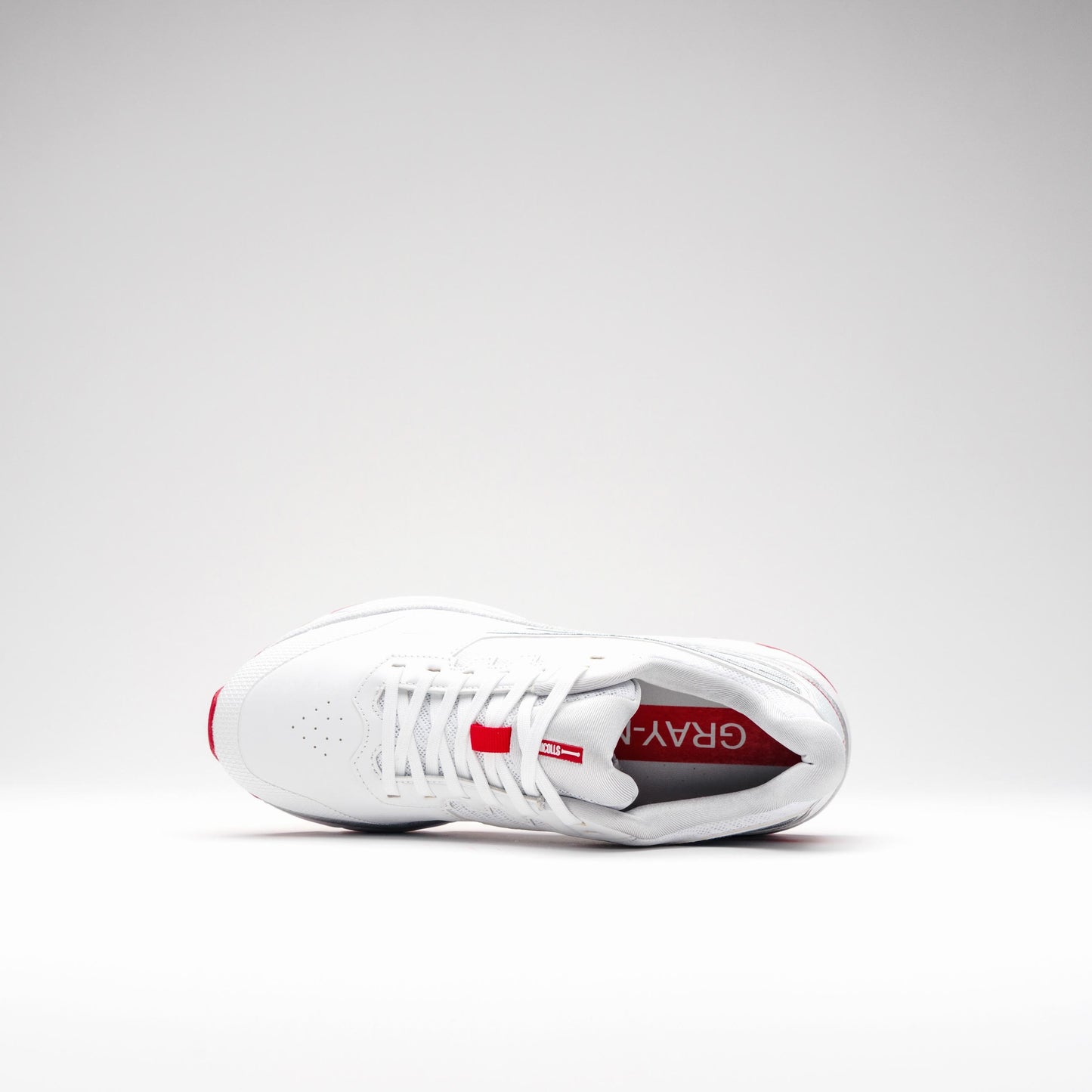GRAY-NICOLLS JUNIOR VELOCITY 5.0 SPIKES