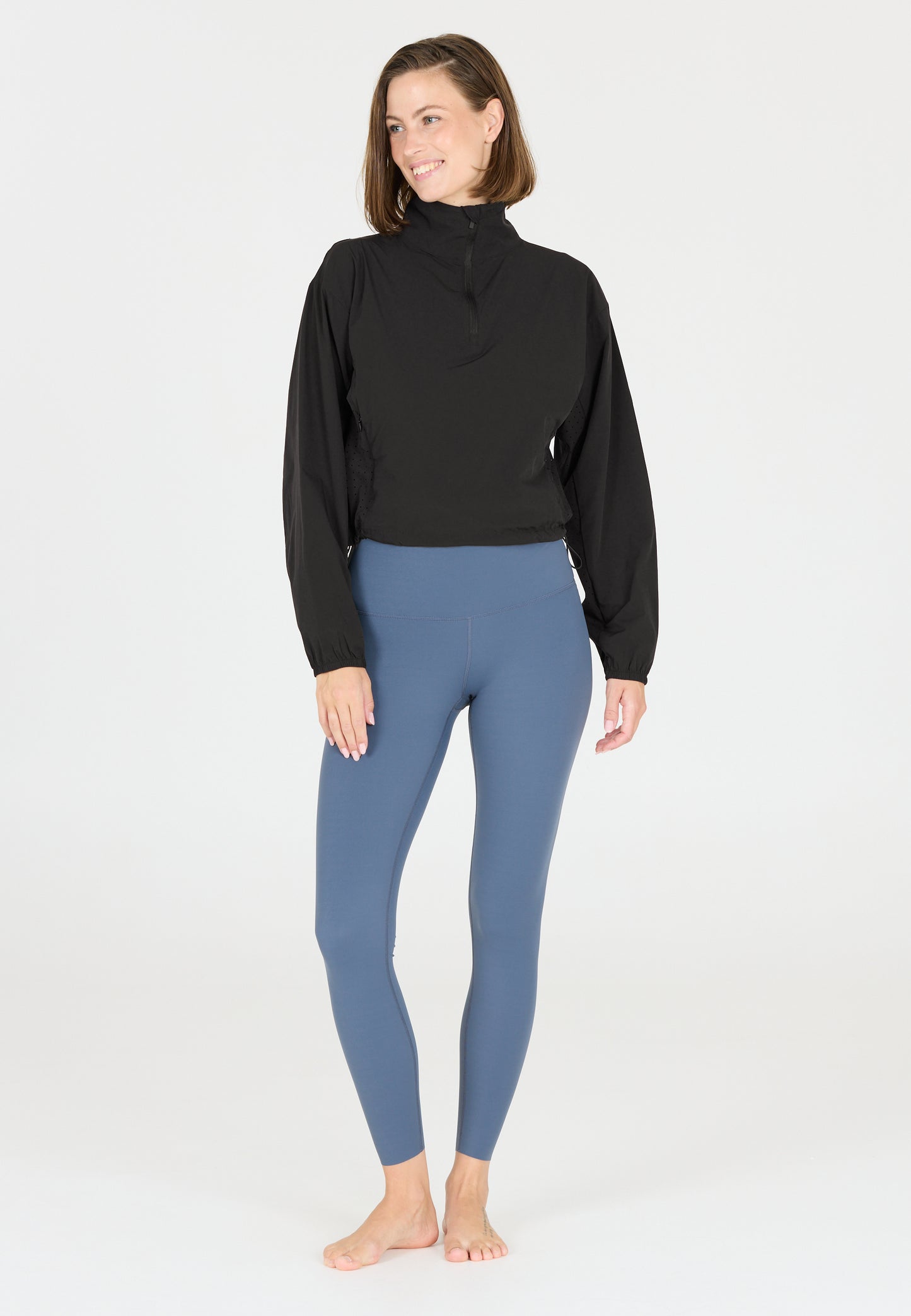 ATHLECIA WOMENS SHARMA HALF ZIP