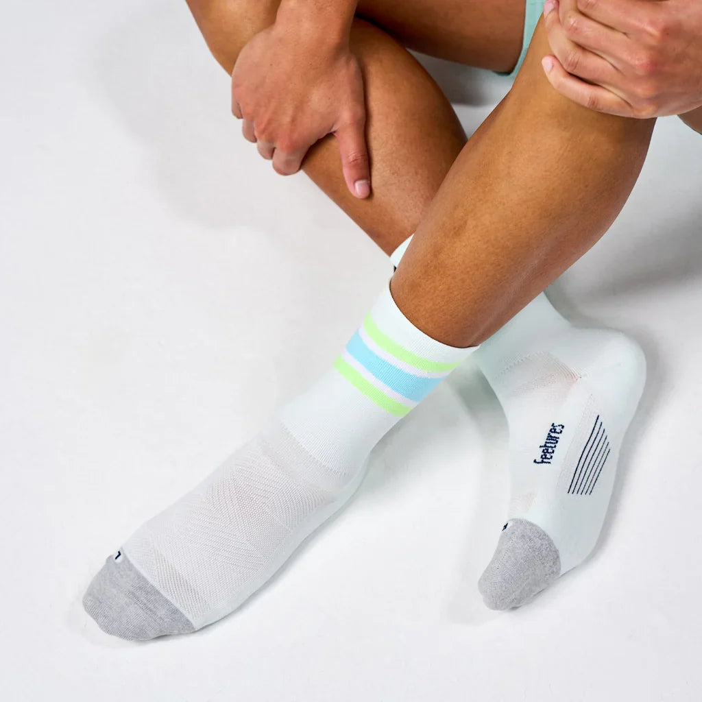FEETURES ELITE LIGHT CUSHION MINI CREW SOCKS - MINT BOUNCE