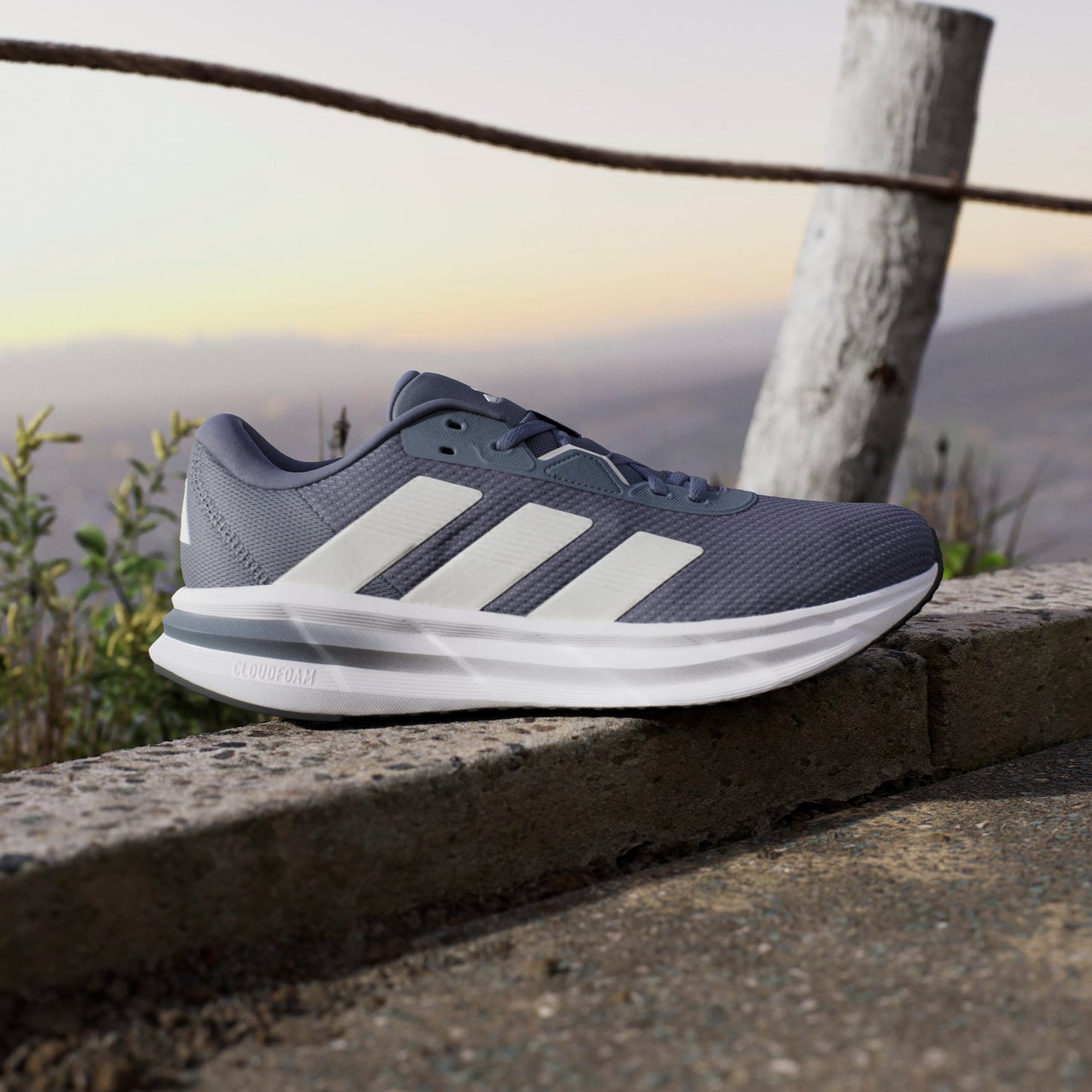 ADIDAS MENS GALAXY 7