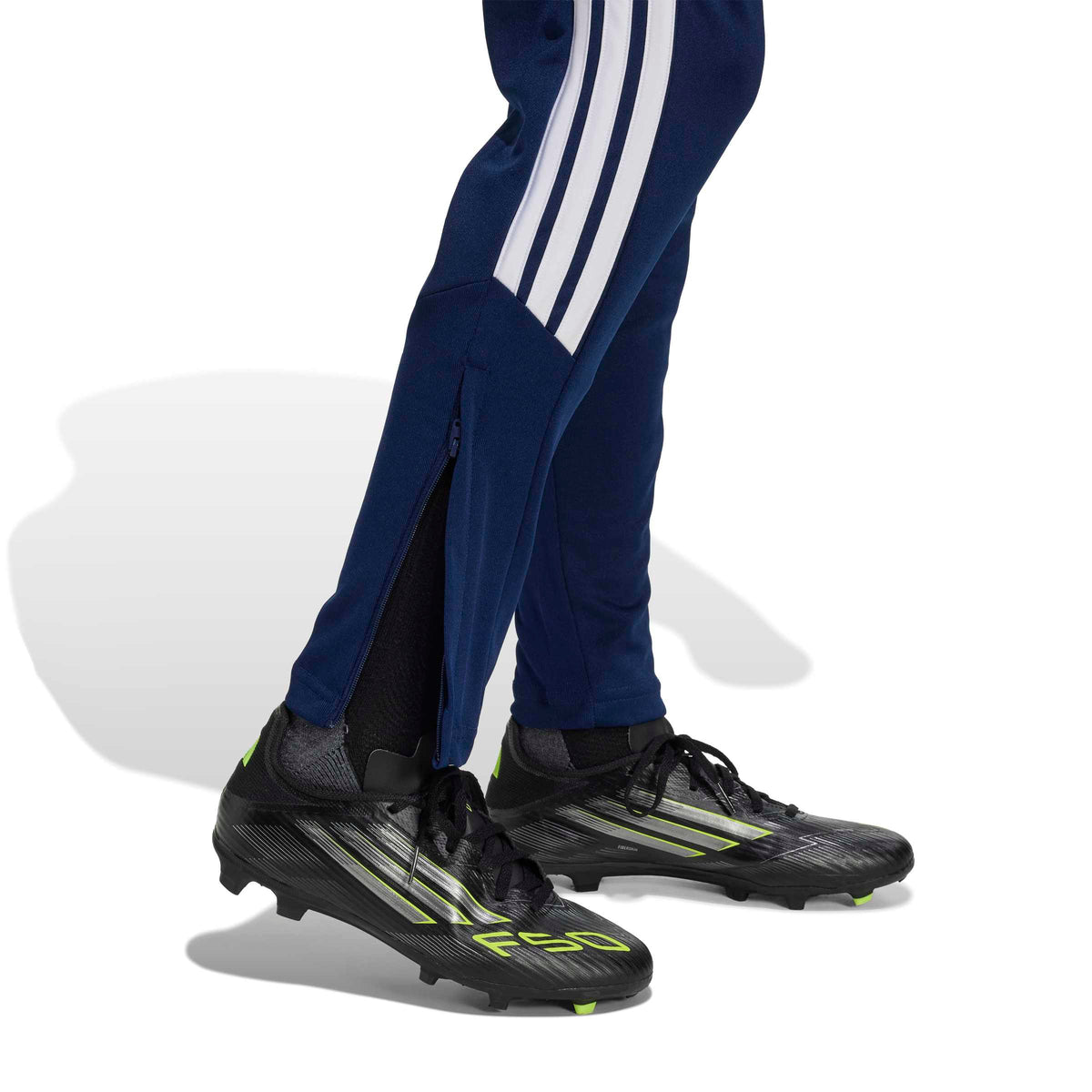 CLANFIELD FC TIRO 26 LEAGUE PLAYERS SLIM TRAINING PANTS - JNR