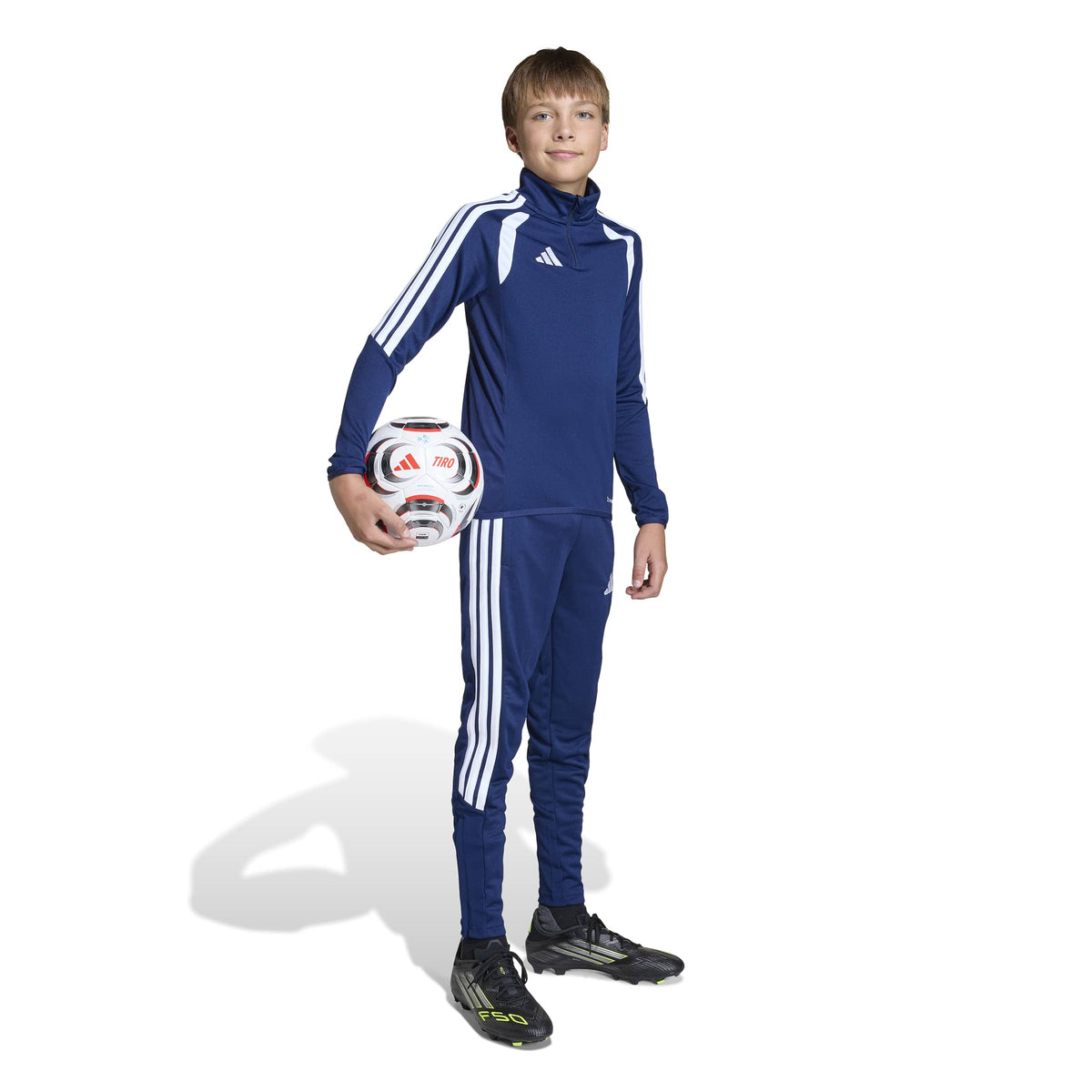 CLANFIELD FC TIRO 26 LEAGUE PLAYERS 1/4 ZIP TOP - JNR