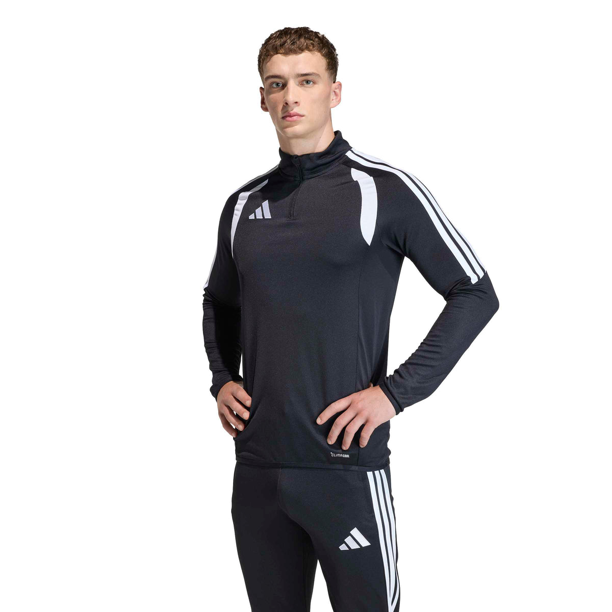 CLANFIELD FC TIRO 26 LEAGUE MANAGERS 1/4 ZIP TOP