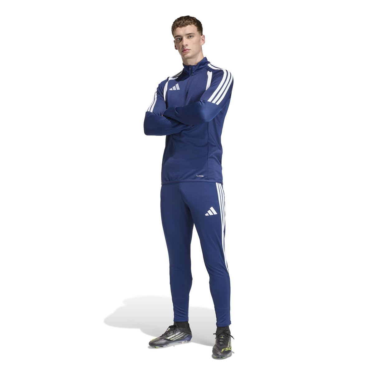 CLANFIELD FC TIRO 26 LEAGUE PLAYERS 1/4 ZIP TOP - SNR