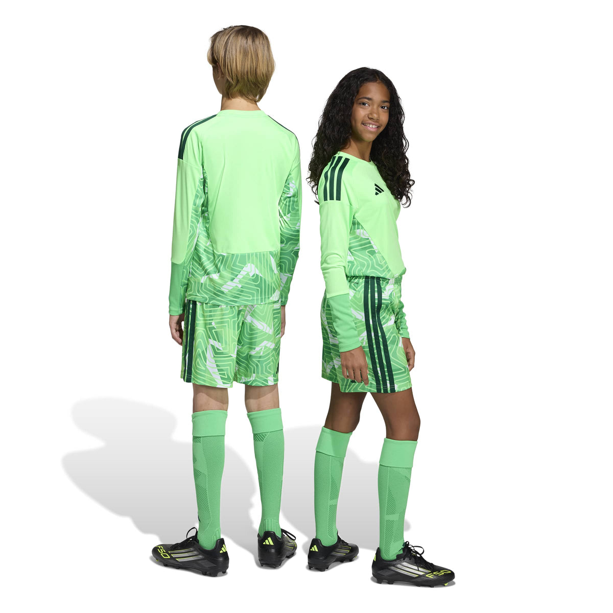CLANFIELD FC TIRO 26 HOME GOALKEEPER SHORTS - JNR
