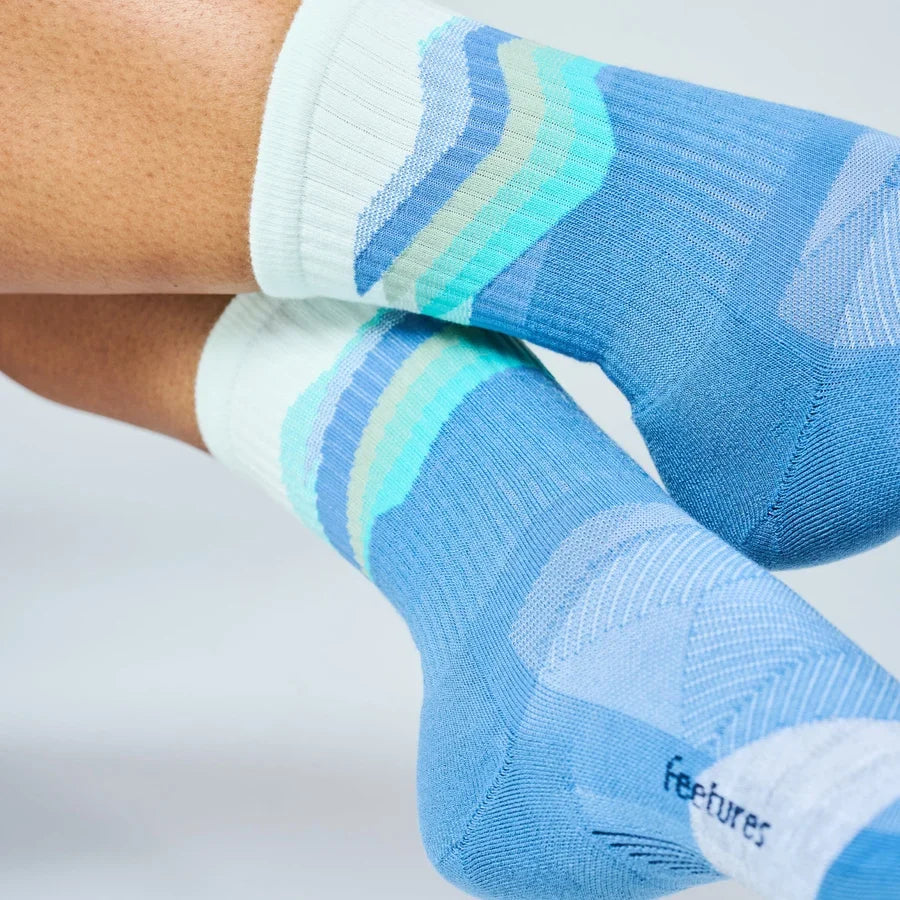 FEETURES TRAIL MAX CUSHION MINI CREW SOCKS