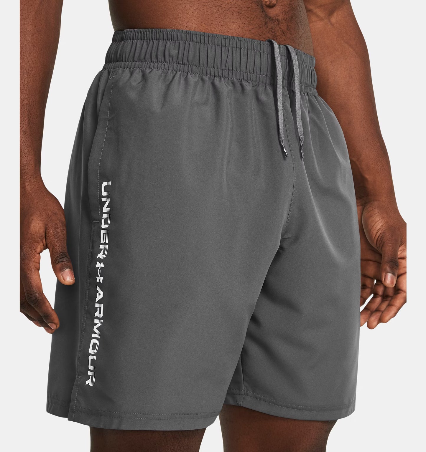 UNDER ARMOUR WOVEN WORDMARK SHORTS
