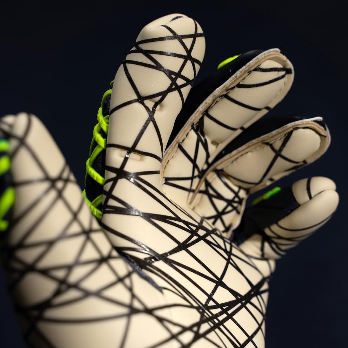 UHLSPORT PREDICTION ULTRAGRIP CLASSIC CUT GOALKEEPER GLOVES